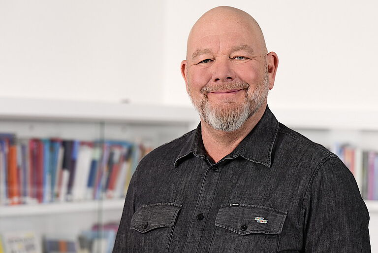 Oliver Kahl Oliver Kahl