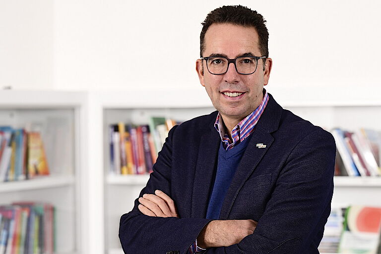 Christoph Nieder Christoph Nieder